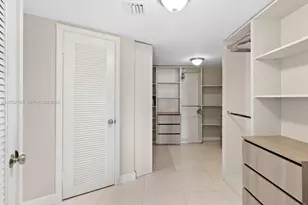 1121 Crandon Blvd, Key Biscayne, FL 33149 - Photo 19