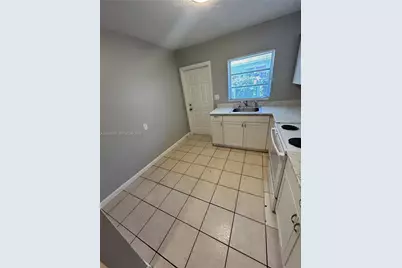 1508 NW 8th Ave #1, Fort Lauderdale, FL 33311 - Photo 9