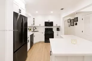 7131 SW 6th St, Pembroke Pines, FL 33023 - Photo 15