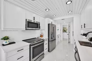 2800 Island Bl, Aventura, FL 33160 - Photo 35