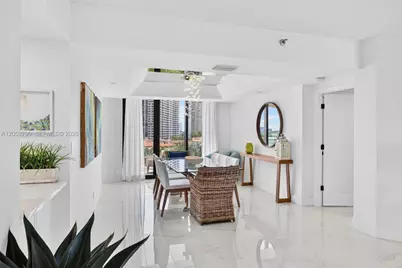 2800 Island Bl #904, Aventura, FL 33160 - Photo 21