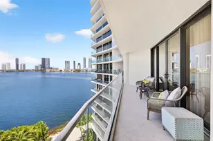 2800 Island Bl, Aventura, FL 33160 - Photo 17