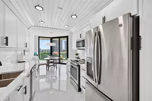 2800 Island Bl, Aventura, FL 33160 - Photo 29