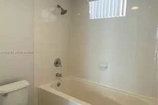 7280 SW 90th St, Miami, FL 33156 - Photo 9