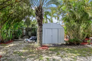 4730 NE 2nd Ave, Oakland Park, FL 33334 - Photo 55