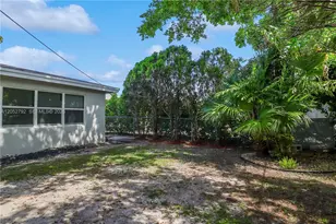 4730 NE 2nd Ave, Oakland Park, FL 33334 - Photo 59