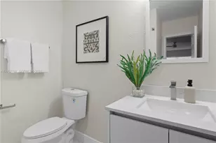 4730 NE 2nd Ave, Oakland Park, FL 33334 - Photo 51