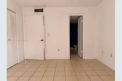 7100 NW 179th St #104, Hialeah, FL 33015 - Photo 13