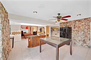 8541 N Lake Dasha Dr, Plantation, FL 33324 - Photo 19