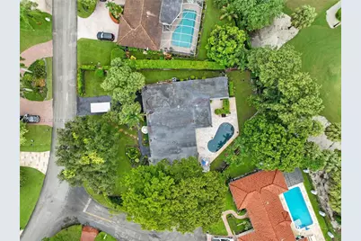 8541 N Lake Dasha Dr, Plantation, FL 33324 - Photo 47