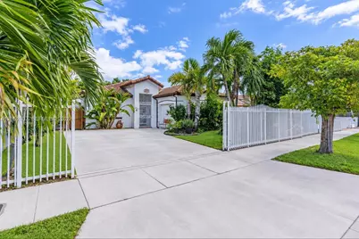 25237 SW 133 Pl, Homestead, FL 33032 - Photo 1