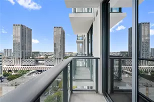 11 NE 6th St, Miami, FL 33132 - Photo 17