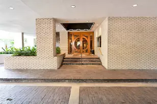 2 Grove Isle Dr, Miami, FL 33133 - Photo 17