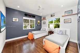 9172 Carlyle Ave, Surfside, FL 33154 - Photo 25