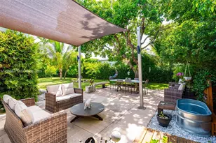 9172 Carlyle Ave, Surfside, FL 33154 - Photo 39
