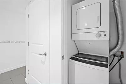 1600 NE 1st Ave #2420, Miami, FL 33132 - Photo 23