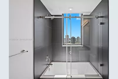 1600 NE 1st Ave #2420, Miami, FL 33132 - Photo 17