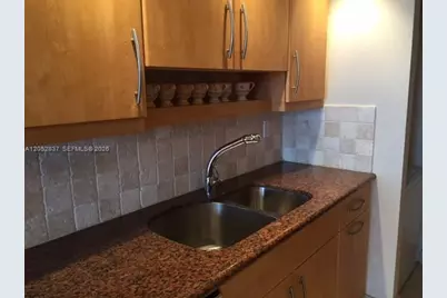 19355 Turnberry Wy #22C, Aventura, FL 33180 - Photo 11