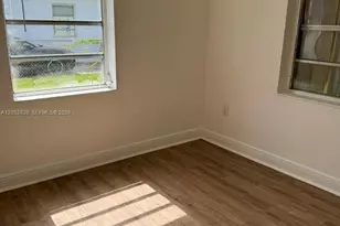 1870 NW 167th St, Miami Gardens, FL 33054 - Photo 5