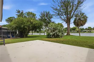 10680 Cherry Ave, Pembroke Pines, FL 33026 - Photo 3