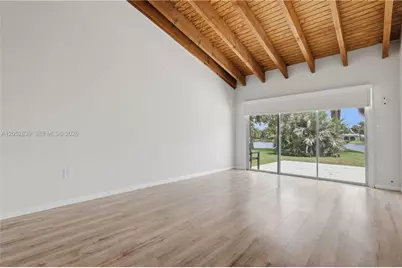 10680 Cherry Ave, Pembroke Pines, FL 33026 - Photo 17
