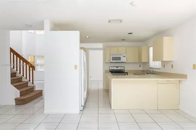 2592 W Saratoga Dr, Cooper City, FL 33026 - Photo 15