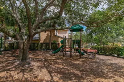 2592 W Saratoga Dr, Cooper City, FL 33026 - Photo 39