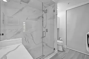 2001 Meridian Ave, Miami Beach, FL 33139 - Photo 21