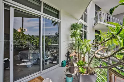2001 Meridian Ave #308, Miami Beach, FL 33139 - Photo 27