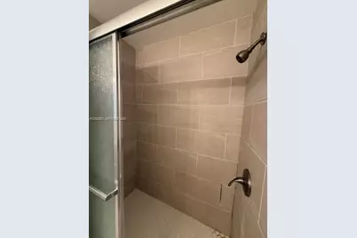 2421 NW 96th Ter #20J, Pembroke Pines, FL 33024 - Photo 9