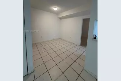 2421 NW 96th Ter #20J, Pembroke Pines, FL 33024 - Photo 15