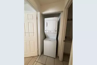 2421 NW 96th Ter #20J, Pembroke Pines, FL 33024 - Photo 13