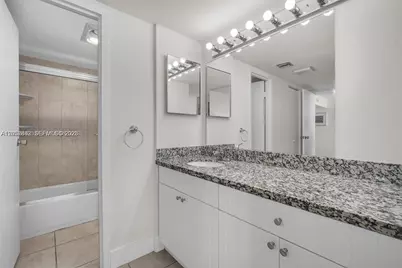 3625 N Country Club Dr #PH2, Aventura, FL 33180 - Photo 15