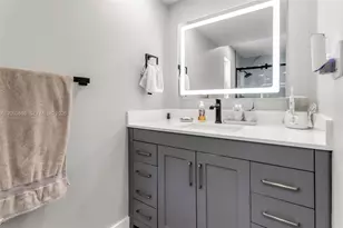 7400 NW 23rd St, Sunrise, FL 33313 - Photo 9