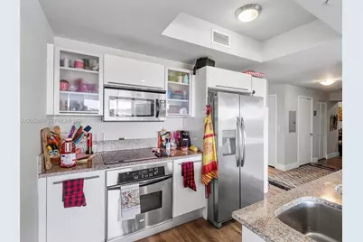 888 Biscayne Blvd #309, Miami, FL 33132 - Photo 9