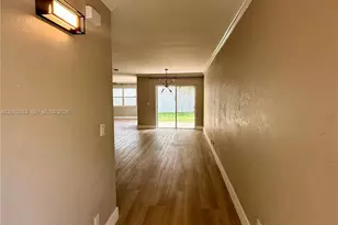 9411 NW 55th St, Sunrise, FL 33351 - Photo 3