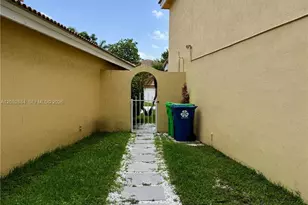 9411 NW 55th St, Sunrise, FL 33351 - Photo 43