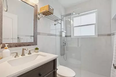 7505 Mutiny Ave, North Bay Village, FL 33141 - Photo 13