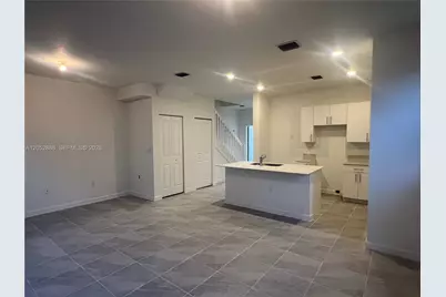 106 SE 11th Ct #106, Florida City, FL 33034 - Photo 7