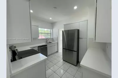 502 Madeira Ave #A, Coral Gables, FL 33134 - Photo 11