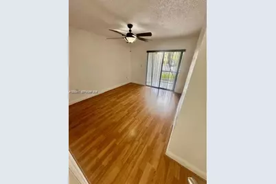10670 SW 156th Pl #301, Miami, FL 33196 - Photo 9