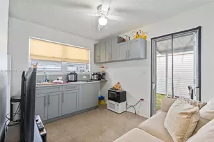 7501 Granada Blvd, Miramar, FL 33023 - Photo 21