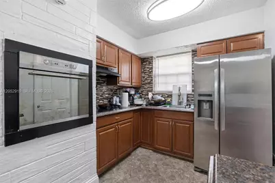 7501 Granada Blvd, Miramar, FL 33023 - Photo 11