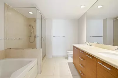 50 Biscayne Blvd #2510, Miami, FL 33132 - Photo 39