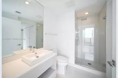 55 SW 9th St #3207, Miami, FL 33130 - Photo 13