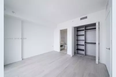 55 SW 9th St #3207, Miami, FL 33130 - Photo 11
