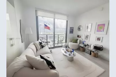 55 SW 9th St #3207, Miami, FL 33130 - Photo 7