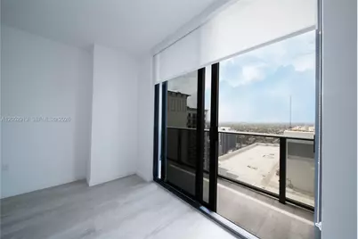 55 SW 9th St #3207, Miami, FL 33130 - Photo 9