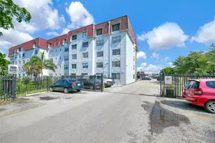 1335 W 68th St, Hialeah, FL 33014 - Photo 9
