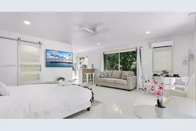 333 Palm St, Hollywood, FL 33019 - Photo 9